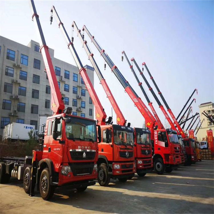 栾川租专业吊车电话