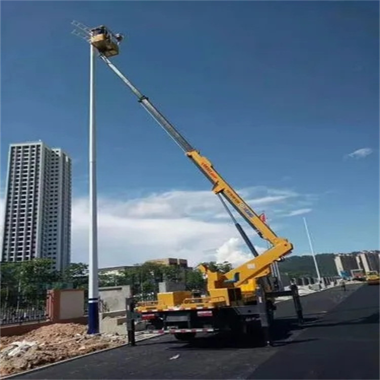 栾川维修路灯的曲臂升降车出租