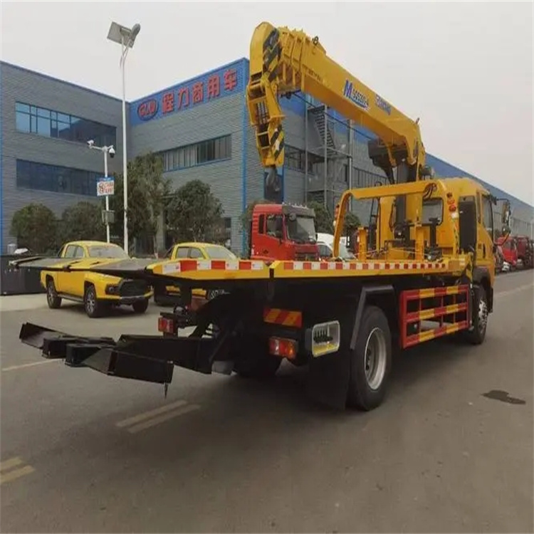 栾川附近小随车吊出租电话，轻松解决搬运烦恼